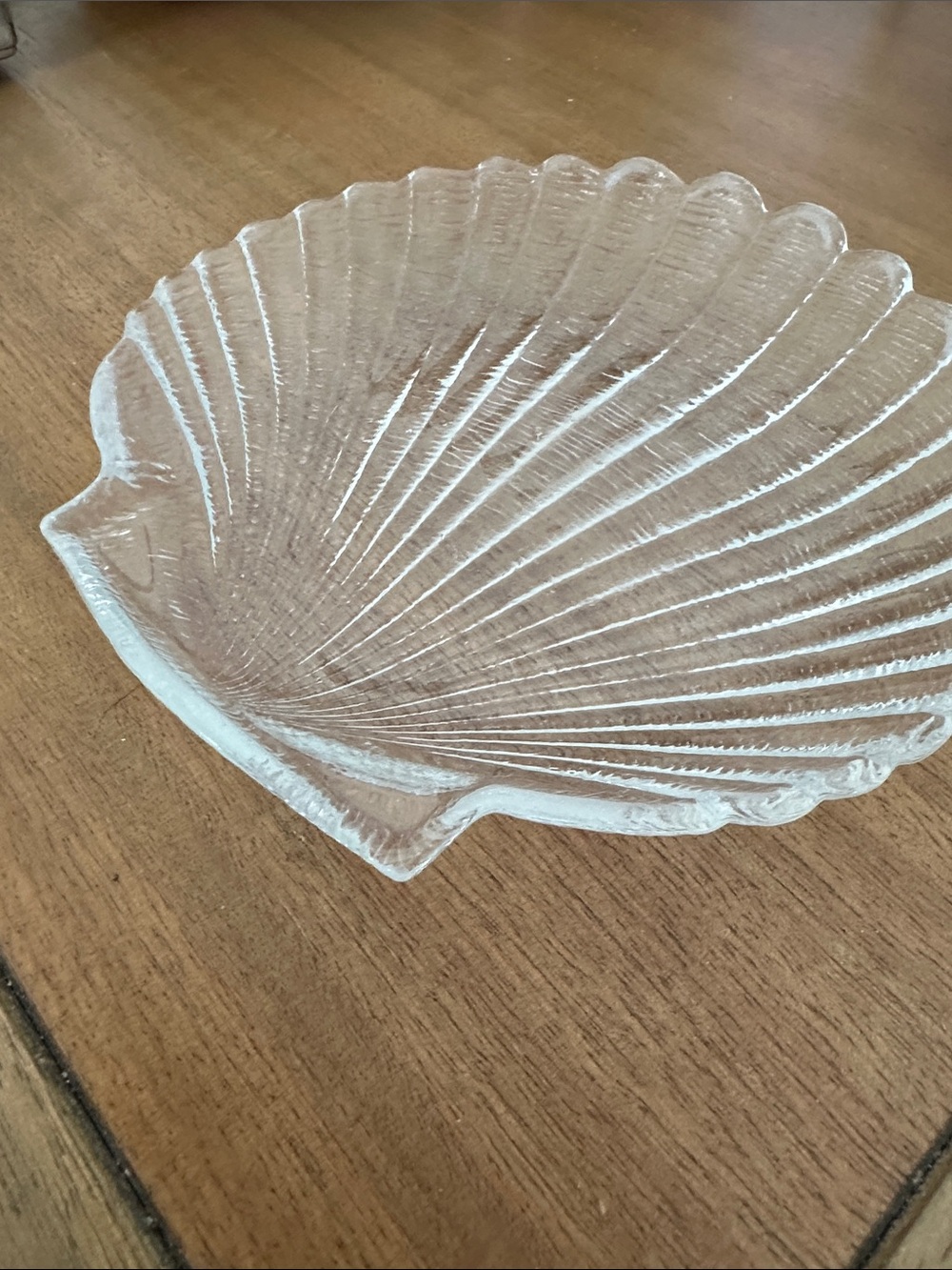 Clear Glass Shell Dish - Picture 2 of 6